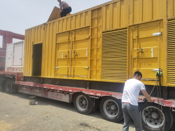 隆尧除了负载情况和发动机维护，还有哪些因素会影响 200kw 柴油发电机的油耗？