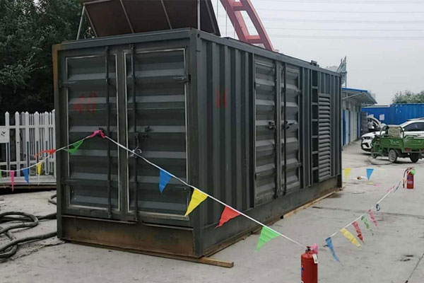 隆尧发电机租赁空气滤清器多久更换一次？