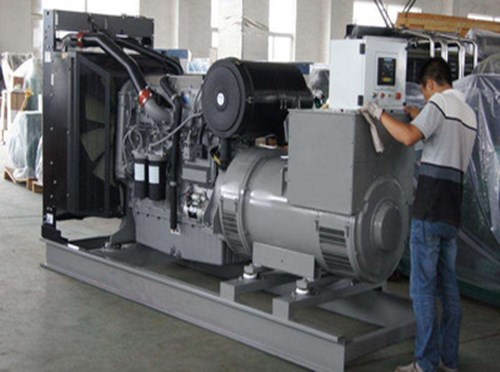 隆尧柴油发电机组和储能设备配合使用的案例