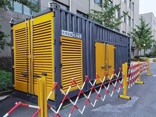 隆尧如何使用转速表检查发动机的转速？