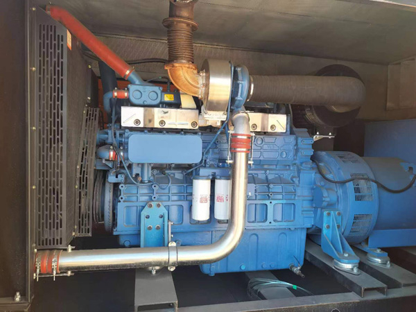 隆尧燃油消耗率与进气温度的具体关系是什么？