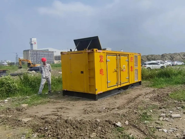 隆尧200KW柴油发电机机组每小时的油耗量受哪些因素影响？